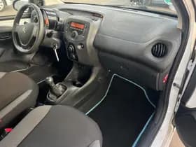 Citroen C1 1.0 e- VTi Live 2e Eig. 85.700 km +NAP NL- auto thumbnail 6