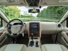 Ford USA EXPLORER 4.6 V8 Eddie Bauer 4x4 SUV 7- pers. 1e Eig. thumbnail 24