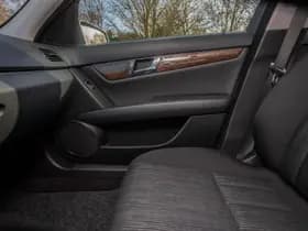 Mercedes-Benz C-klasse 180 K BlueEFFICIENCY Business Edition Elegance 1e Eig. 57.800 km +NAP NL- auto thumbnail 20