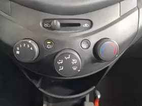 Chevrolet Spark 1.0 16V LT 1e Eig. 76.200 km +NAP NL- auto thumbnail 12