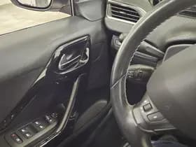 Peugeot 208 1.2 PureTech Allure 1e Eig. 43.200 km +NAP NL- auto thumbnail 9