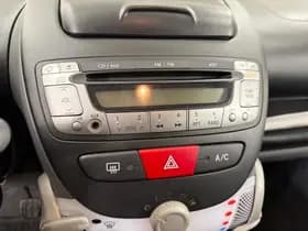 Toyota Aygo 1.0- 12V Comfort Navigator Automaat 1e Eig. 23.200 km +NAP thumbnail 11