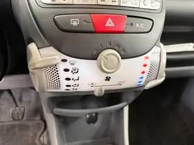 Toyota Aygo 1.0- 12V Comfort Navigator Automaat 1e Eig. 23.200 km +NAP thumbnail 10