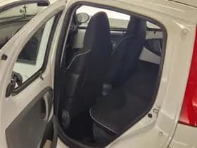 Peugeot 107 1.0- 12V XS 85.800 km +NAP NL- auto thumbnail 7