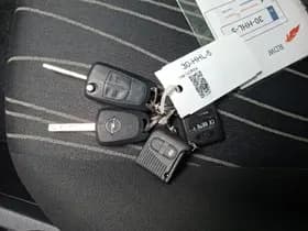 Opel Corsa 1.2- 16V Enjoy Automaat 1e Eig. 17.000 km +NAP NL- auto thumbnail 18