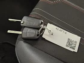 Opel Corsa 1.2- 16V Color Edition 1e Eig. 41.200 km +NAP NL- auto thumbnail 17