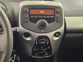 Peugeot 108 1.0 e- VTi Blue Lion 1e Eig. 45.400 km +NAP NL- auto thumbnail 10