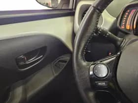 Citroen C1 1.0 e- VTi Feel 82.900 km +NAP NL- auto thumbnail 13