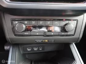 Seat Arona 1.0 TSI Xcellence Navi PDC Trekhaak Clima CarPlay thumbnail 28