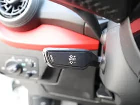 Audi Q2 30 TFSI Sport Airco Cruise Navi PDC Parelmoer thumbnail 7