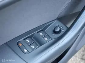 Audi Q3 2.0 TFSI quattro Clima Cruise Xenon PDC LED Navi thumbnail 28