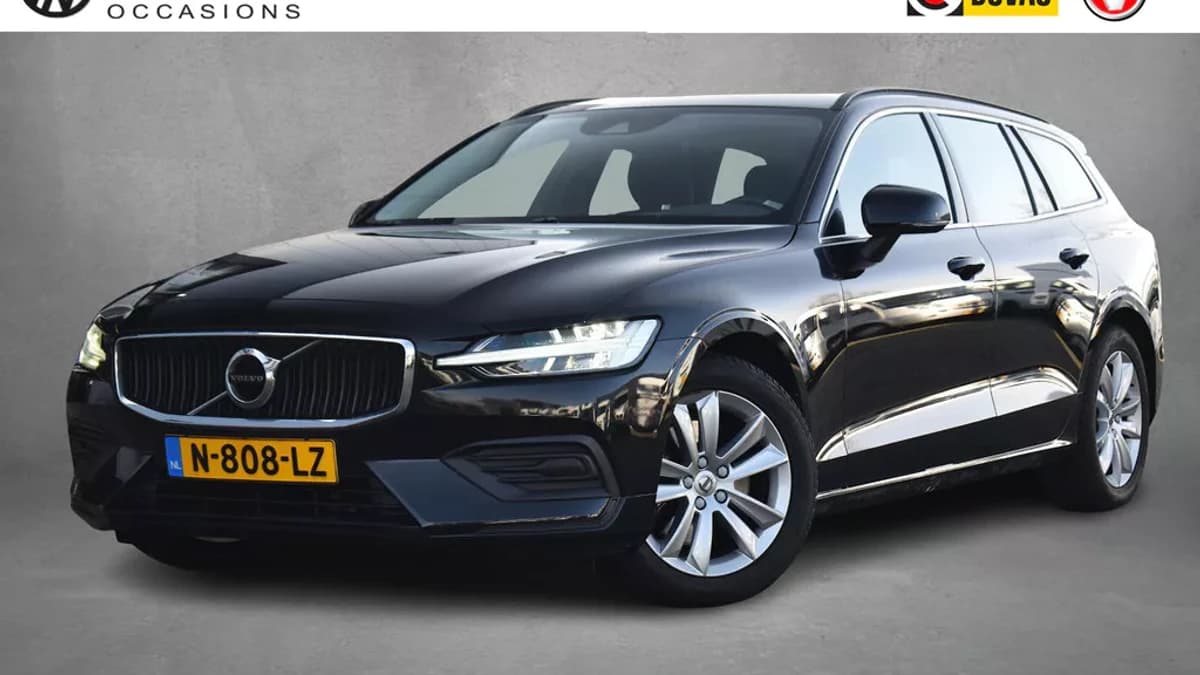 Volvo V60 2.0 B3 Momentum Business — foto 1