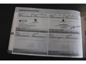 Peugeot 308 Sw 1.2 Puretech *Premium* | Leder | Camera | Trekhaak | Panorama | Carplay | Navigatie | Cruise & Climate Control | Privacy | thumbnail 19