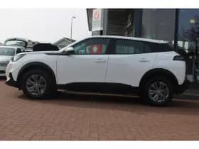 Peugeot 2008 1.2 Puretech *Active* | Carplay | Navigatie | Cruise & Climate Control | Led- Dagrij | Orig. Nl | thumbnail 2