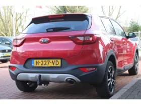 Kia Stonic 1.2 Mpi *Comfortline* | Trekhaak | Carplay | Cruise Control | A/C | Stoel & Stuurverwarming | Privacy | Bluetooth | thumbnail 4