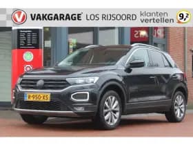 Volkswagen T-Roc 1.5 Tsi Dsg *Business* | Trekhaak | Camera | Adaptive Cruise Control | Carplay | Climate Control | Stoelverwarming | Navigatie |
