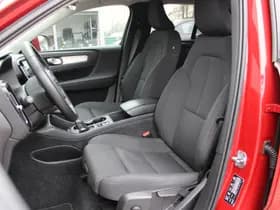 Volvo XC40 T3 Business Pro thumbnail 4