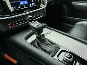 Volvo V90 T4 210pk Business Sport / 21'' / Head-Up / Adapt. Cruise / BLIS / Elektr. Stoelen / DAB / Panoramadak / Polestar / Lederen Dashboard / Flippers / Harman&Kardon Audio / thumbnail 48