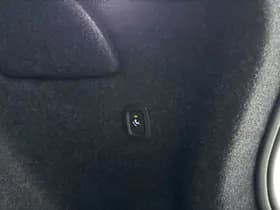 Volvo XC40 Extended Range Plus / 20'' / Nubuck incl. Fjord Blue Tapijt / Trekhaak / Stoel + Stuurw. Verwarming / PDC + Camera / Getint Glas / thumbnail 31