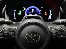 Toyota Yaris Cross 1.5 Hybrid 130 Dynamic | NIEUW | COMFORT PACK | STUURVERWARMING | CAMERA thumbnail 32