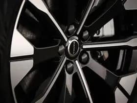 Volvo XC60 2.0 T6 Plug-in hybrid AWD Ultra Bright | PANORAMADAK | STUURVERWARMING | DAB | APPLE | 360 CAMERA thumbnail 32