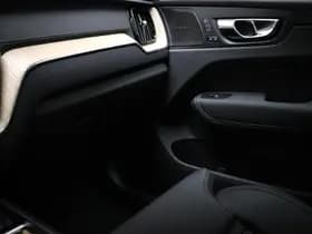 Volvo XC60 2.0 T6 Plug-in hybrid AWD Ultra Bright | PANORAMADAK | STUURVERWARMING | DAB | APPLE | 360 CAMERA thumbnail 41