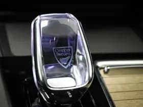 Volvo XC60 2.0 T6 Plug-in hybrid AWD Ultra Bright | PANORAMADAK | STUURVERWARMING | DAB | APPLE | 360 CAMERA thumbnail 7