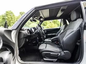 MINI Cooper Cabrio Mini 1.5 Chili Business thumbnail 18