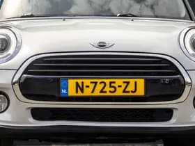 MINI Cooper Cabrio Mini 1.5 Chili Business thumbnail 3