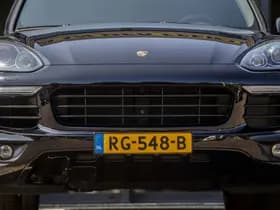 Porsche Cayenne 3.0 S E-Hybrid Platinum Edition NL Auto! thumbnail 3