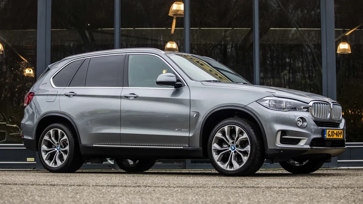 BMW X5 xDrive40e iPerformance — foto 1