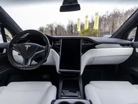 Tesla Model X Long Range thumbnail 19