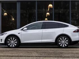 Tesla Model X Long Range thumbnail 8