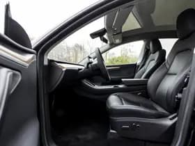 Tesla Model Y Long Range AWD 75 kWh thumbnail 15