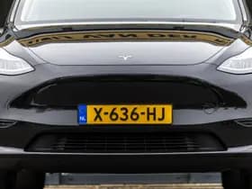 Tesla Model Y Long Range AWD 75 kWh thumbnail 3