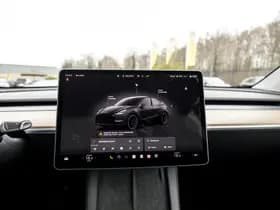 Tesla Model Y Long Range AWD 75 kWh thumbnail 24