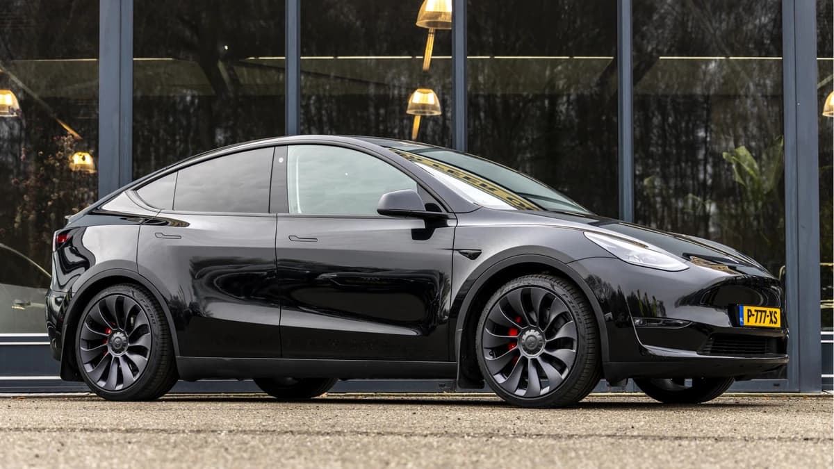 Tesla Model Y Performance AWD 75 kWh — foto 1