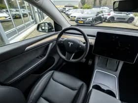 Tesla Model Y Performance AWD 75 kWh thumbnail 19