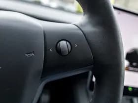 Tesla Model Y Performance AWD 75 kWh thumbnail 30