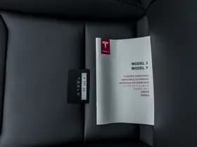 Tesla Model Y Performance AWD 75 kWh thumbnail 38