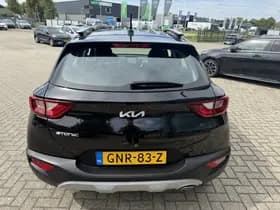 Kia Stonic 1.0 T-GDi MHEV DynamicLine NAVI CARPLAY + CAMERA thumbnail 6