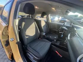 Kia Stonic 1.0 T-GDi MHEV DynamicLine All SeasonBanden/Navigatie/Trekhaak thumbnail 8