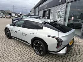 Kia Ev4 Fastback GT PlusLine 81,4KWH '' per direct beschikbaar '' lage bijtelling thumbnail 5