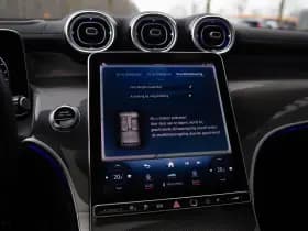 Mercedes-Benz GLC Coupé 400e 4MATIC AMG Line , Panoramadak, Burmester, Trekhaak, VOL! thumbnail 17