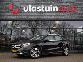 Mercedes-Benz GLA 180 Ambition , Trekhaak, Leer, Achteruitrijcamera