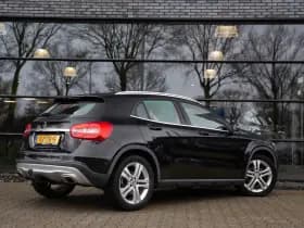 Mercedes-Benz GLA 180 Ambition , Trekhaak, Leer, Achteruitrijcamera thumbnail 2
