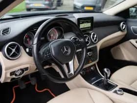 Mercedes-Benz GLA 180 Ambition , Trekhaak, Leer, Achteruitrijcamera thumbnail 4