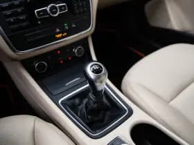 Mercedes-Benz GLA 180 Ambition , Trekhaak, Leer, Achteruitrijcamera thumbnail 5