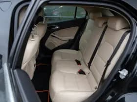 Mercedes-Benz GLA 180 Ambition , Trekhaak, Leer, Achteruitrijcamera thumbnail 9