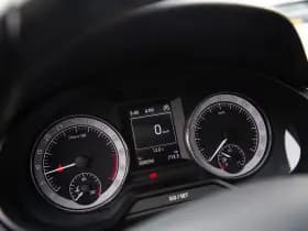 Škoda Octavia Combi 1.6 TDI Greentech Edition Businessline , Panoramadak, Trekhaak, Achteruitrijcamera, thumbnail 11